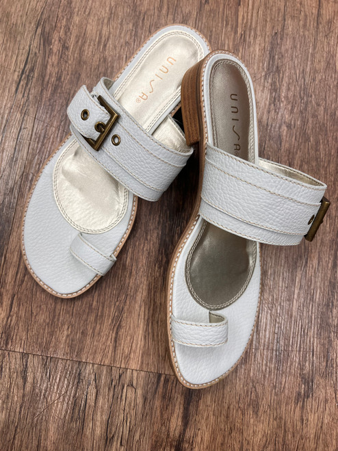 Used Unisa Flats 7.5 60043-S000867838