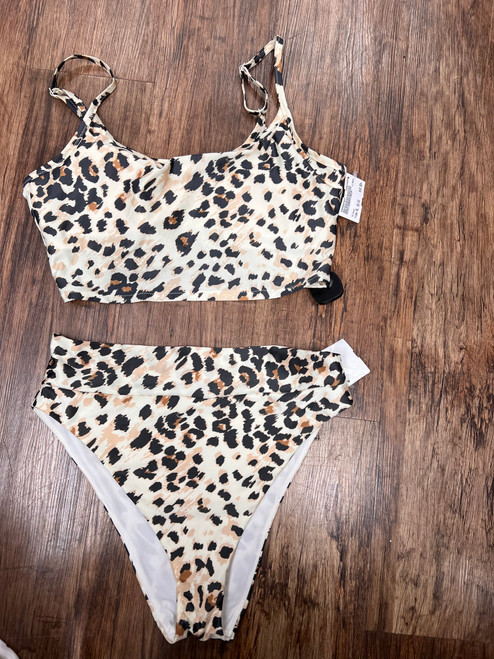 Vist Large View of Product Image Which is Used Unbranded Swimwear XL 16/33