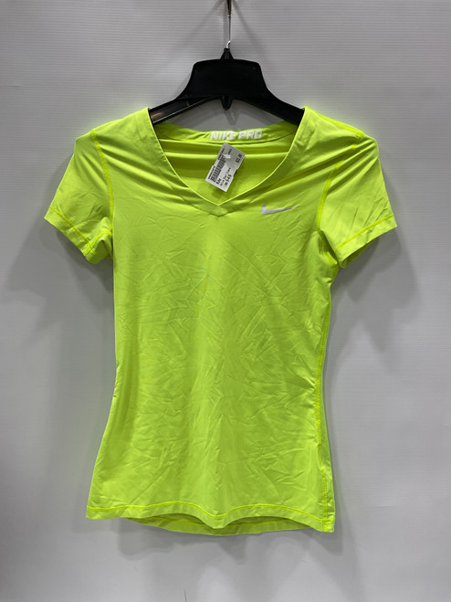 Vist Large View of Product Image Which is Used Nike Active Short Sleeve S-4/6
