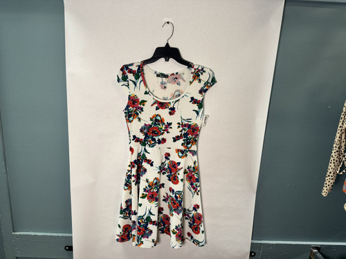 Vist Large View of Product Image Which is Used Unbranded Short Dress B M-8/10