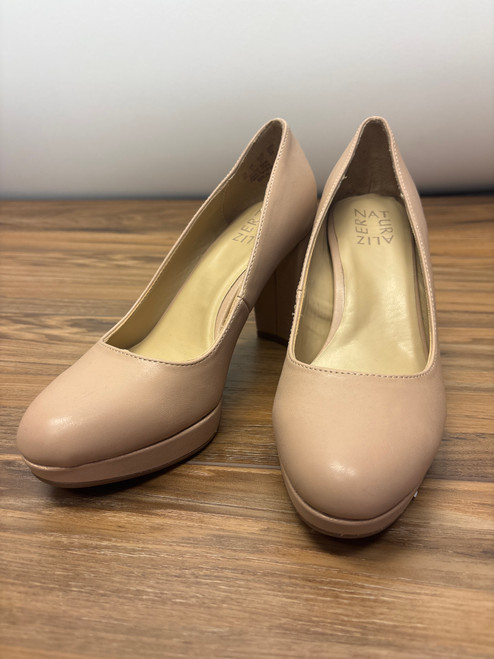 Vist Large View of Product Image Which is Used Naturalizer High Heels 7