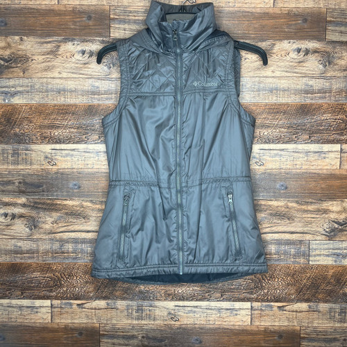 Vist Large View of Product Image Which is Used Columbia Lightweight Vest XS-0/2