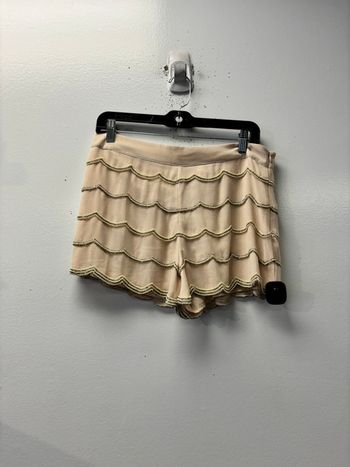 Vist Large View of Product Image Which is Used Lipsy Shorts 12-31