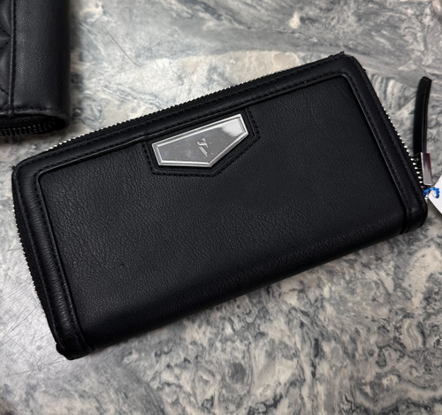 Vist Large View of Product Image Which is Used Simply Vera Wang Leather Wallet 60076-S000768617