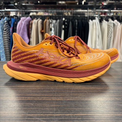 Vist Large View of Product Image Which is Used Hoka Casual Shoes 9.5