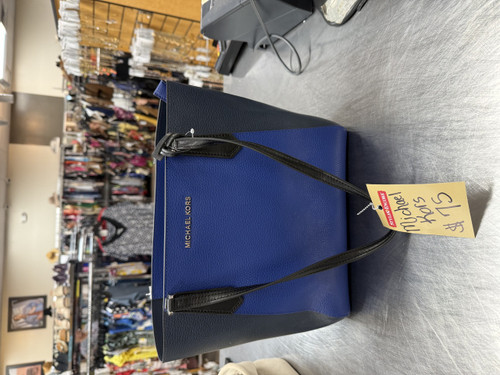 Vist Large View of Product Image Which is Used Michael Michael Kors Large Leather Handbag