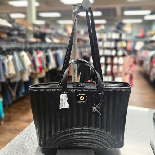 Vist Large View of Product Image Which is Used Unbranded Large Handbag