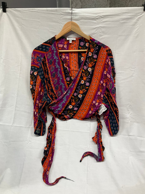 Vist Large View of Product Image Which is Used Unbranded Short Sleeve Sweater F M-8/10