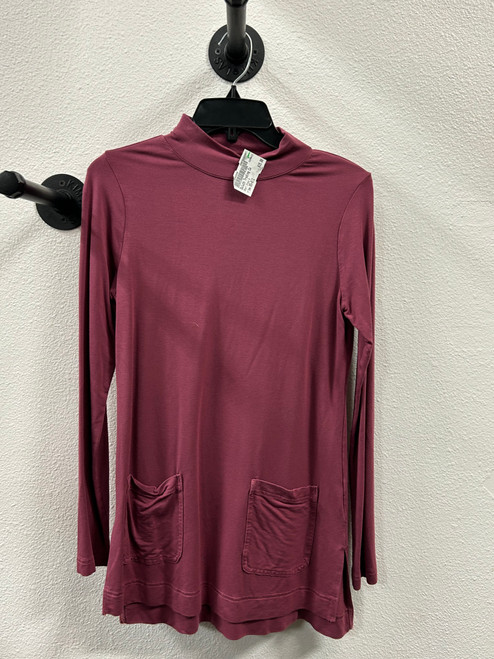 Vist Large View of Product Image Which is Used Duluth Trading Co Short Dress B XS-0/2