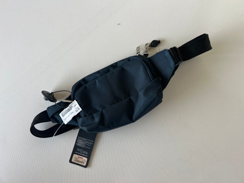 Vist Large View of Product Image Which is Used Unbranded Small Handbag 60039-S000721318