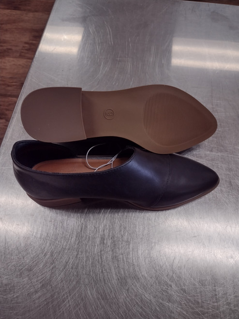 Vist Large View of Product Image Which is NWT Universal Threads Ankle Boots 9