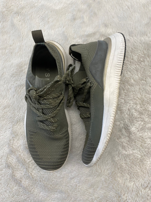 Vist Large View of Product Image Which is Used Oysho Performance Shoes 6.5