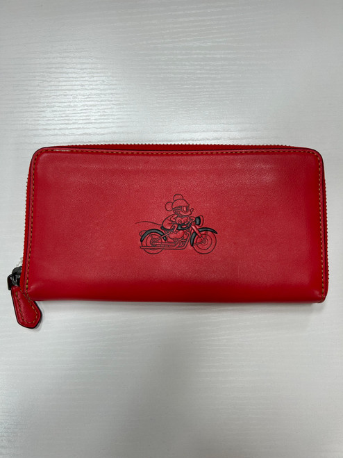 Vist Large View of Product Image Which is Used Unbranded Leather Wallet