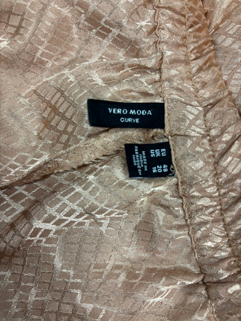 Vist Large View of Product Image Which is Used Vero Moda Casual Pant 20-35