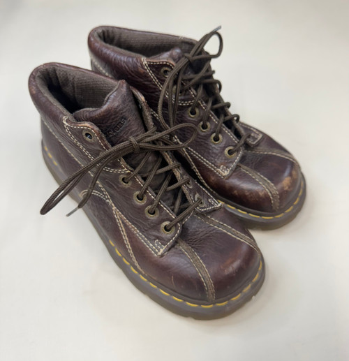 Vist Large View of Product Image Which is Used Dr. Martens Ankle Boots 9 60006-S001096421