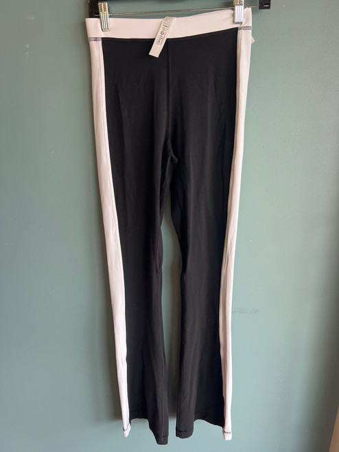 Vist Large View of Product Image Which is Used Lululemon Athletica Active Pant 6-28 60039-S000721964