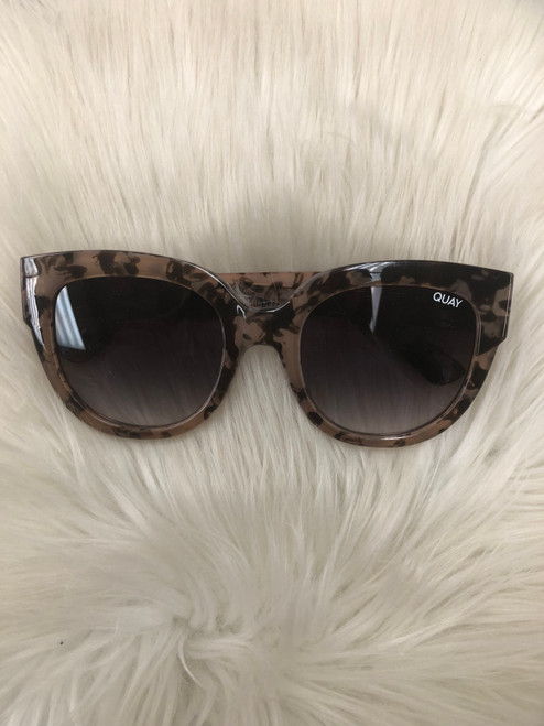 Vist Large View of Product Image Which is Used Unbranded Sunglasses 60060-S000585613