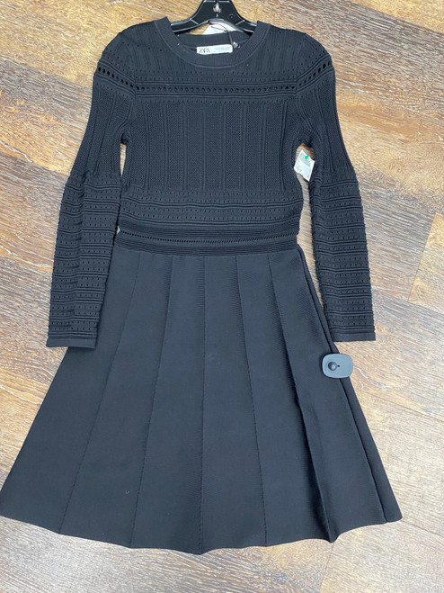 Vist Large View of Product Image Which is Used Zara Long Dress F M-8/10