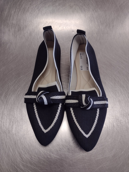 Used Unbranded Flats 10.5 60112-S000420040