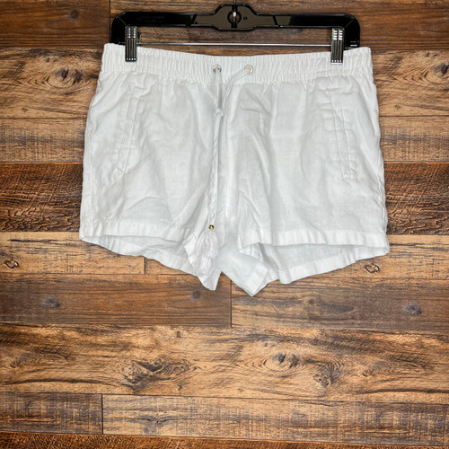 Vist Large View of Product Image Which is Used Lilly Pulitzer Shorts 8-29