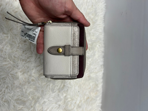 Vist Large View of Product Image Which is Used Fossil Leather Wallet