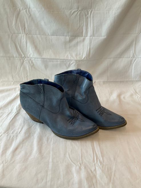 Vist Large View of Product Image Which is Used Very Volatile Ankle Boots 10