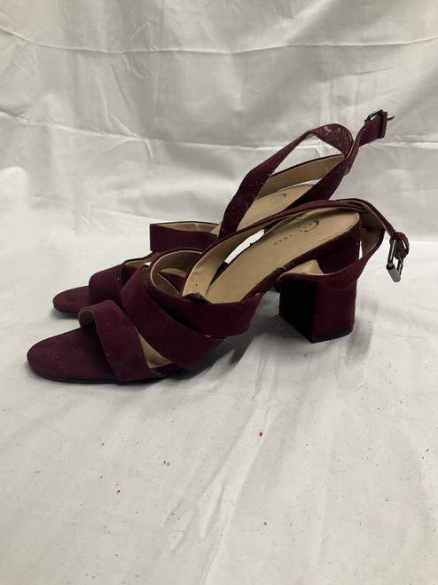 Vist Large View of Product Image Which is Used Cato Low Heels 8