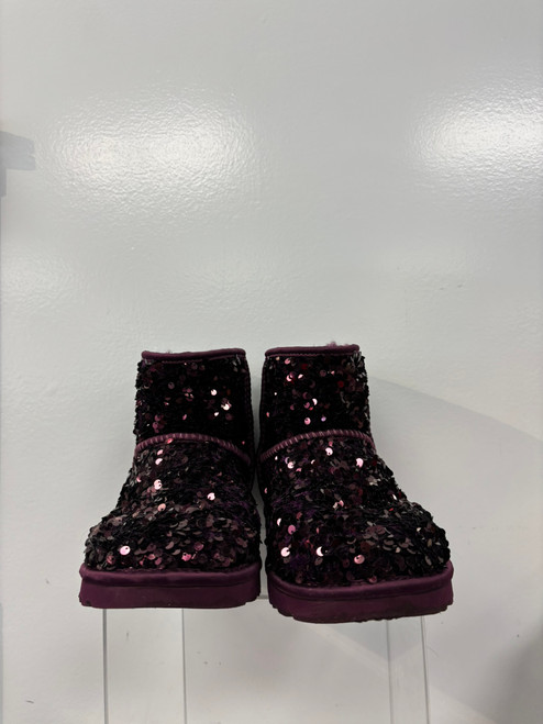 Vist Large View of Product Image Which is Used Ugg Australia Ankle Boots 10 60130-S000211597