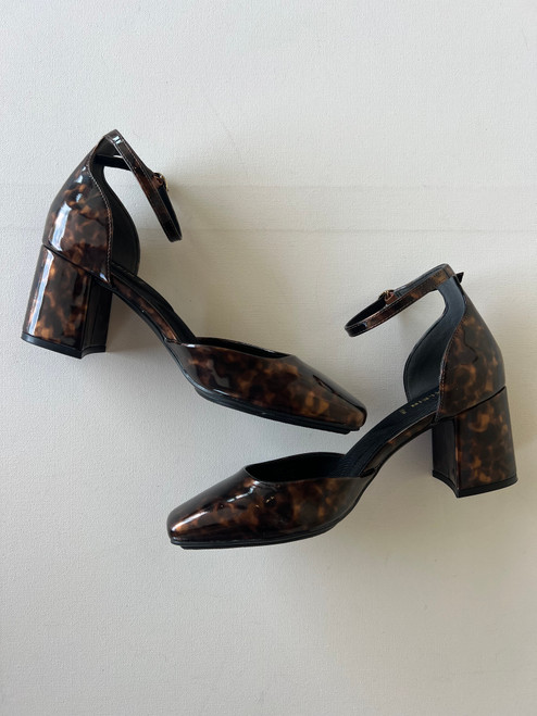 Vist Large View of Product Image Which is Used Anne Klein High Heels 8 60039-S000723896