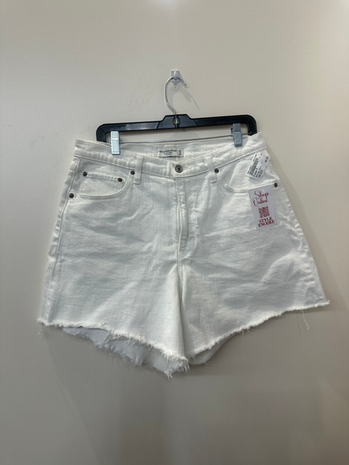 Vist Large View of Product Image Which is Used A Loves A Shorts 12-31