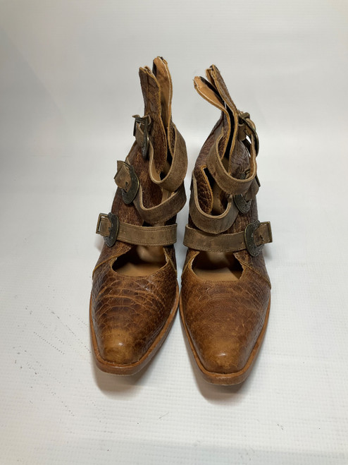 Vist Large View of Product Image Which is Used Unbranded Ankle Boots 9.5