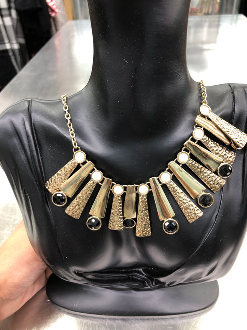 Vist Large View of Product Image Which is Used Unbranded Necklace