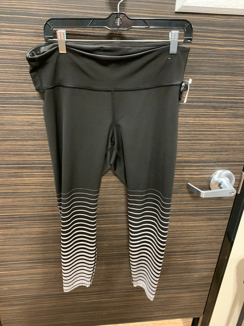 Vist Large View of Product Image Which is Used Gap Fit Active Leggings 12-31