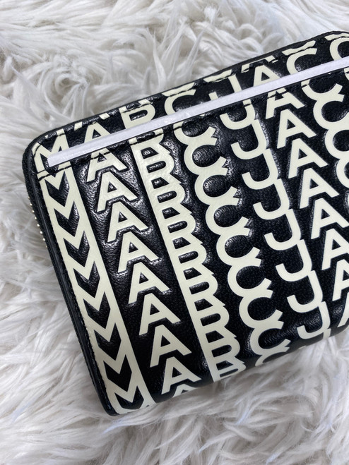 Vist Large View of Product Image Which is Used Unbranded Wallet 60100-S000281323