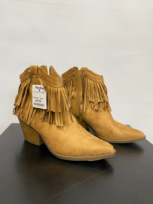 Vist Large View of Product Image Which is Used Unbranded Ankle Boots 7.5