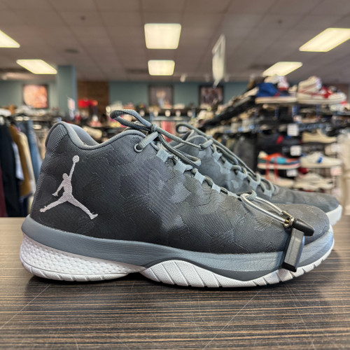 Vist Large View of Product Image Which is Used Jordan Mens Athletic Shoes 10