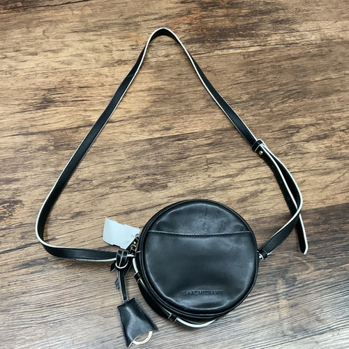 Vist Large View of Product Image Which is Used Isaac Mizrahi Live Small Handbag 60004-S000620544
