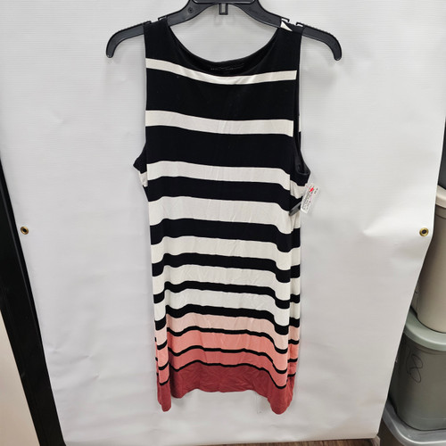 Vist Large View of Product Image Which is Used White House Black Market Short Dress B M-8/10 60112-S000421068