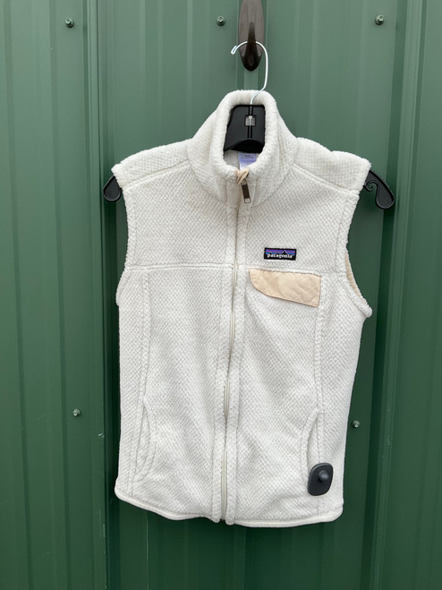 Vist Large View of Product Image Which is Used Patagonia Lightweight Vest M-8/10