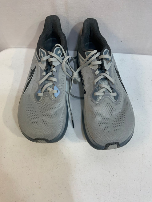 Used Unbranded Mens Athletic Shoes 12 60126-S000383458 Vist Large View of Product Image Which is Used Unbranded Mens Athletic Shoes 12