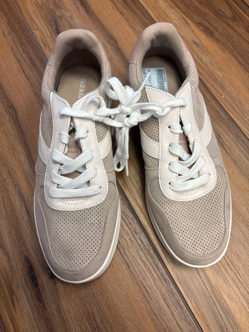 Vist Large View of Product Image Which is Used Old Navy Casual Shoes 9.5