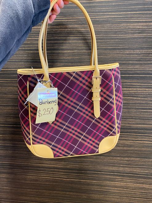 Used Burberry Large Handbag 60100-S000281695
