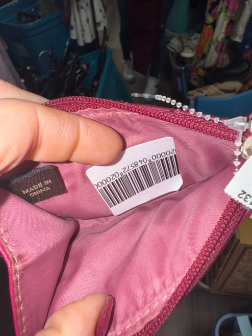Vist Large View of Product Image Which is Used Unbranded Wallet 60132-S000099103