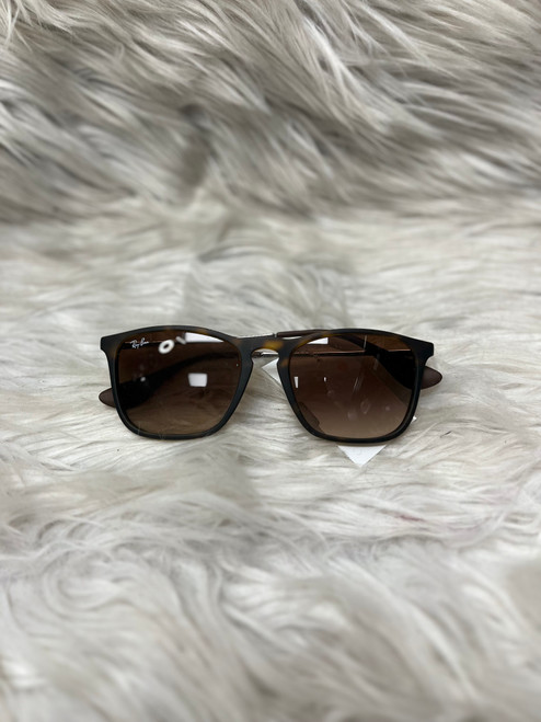 Vist Large View of Product Image Which is Used Ray-Ban Sunglasses