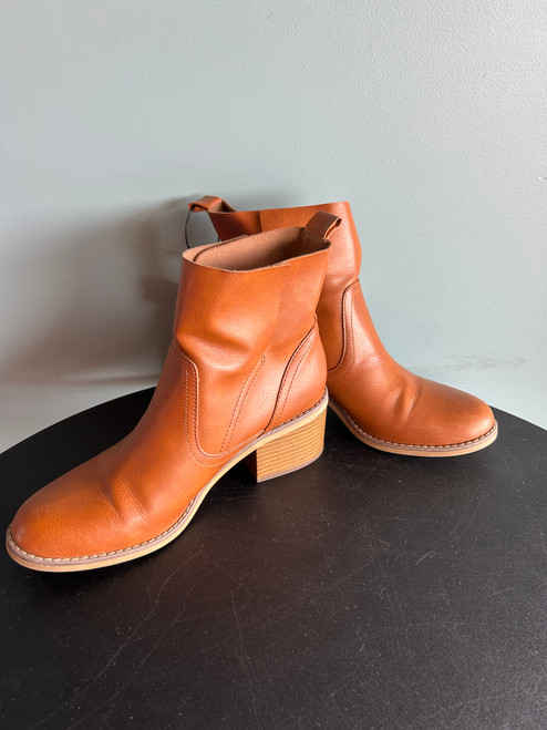 Used Mossimo Ankle Boots 8.5 60039-S000725652