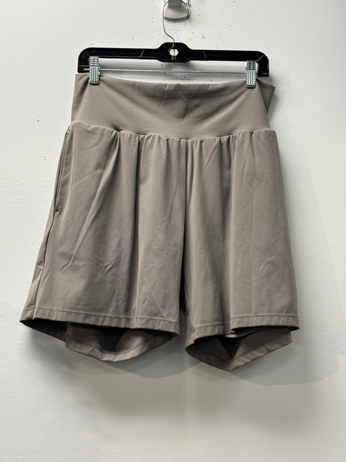 Vist Large View of Product Image Which is Used Halara Active Shorts 16-33