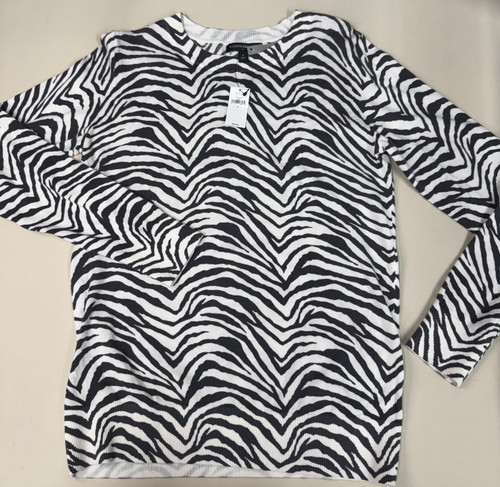 Vist Large View of Product Image Which is Used Banana Republic Lightweight Sweater S-4/6