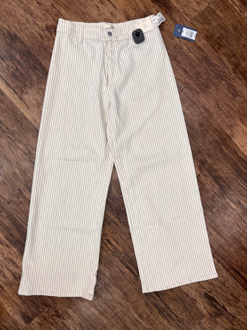 Vist Large View of Product Image Which is Used Universal Threads Casual Pant 10-30 60043-S000874859