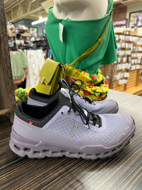 Used On Cloud Performance Shoes 9.5 60031-S000762567