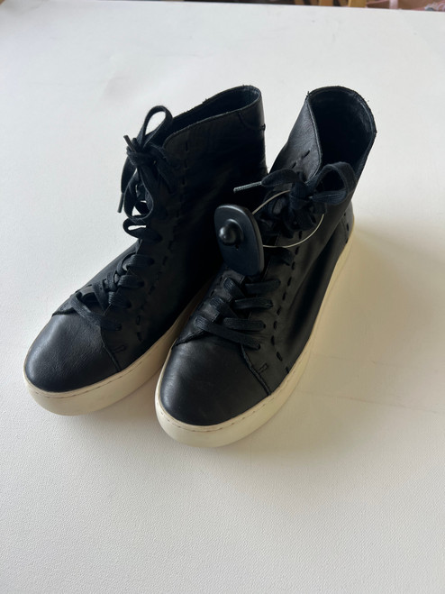 Vist Large View of Product Image Which is Used Unbranded Flats 7 60039-S000725982